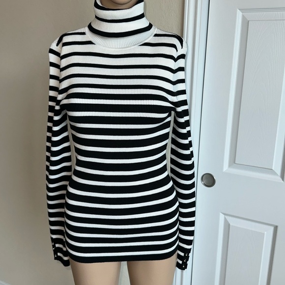 White House Black Market Sweaters - NWT White House Black Market Black and White Striped Long Sleeve Sweater Size M.